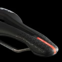 Selle Italia FLITE Boost PRO TEAM Carbonio Superflow 8 Selle Italia FLITE Boost PRO TEAM Carbonio Superflow -Selles et tiges Soldes Flite20Boost20Pro20Team20Kit20Carbonio20Superflow CloseUp2