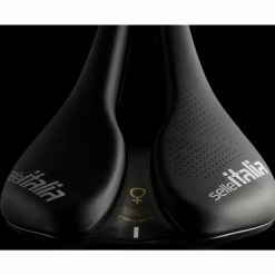 Selle Femme Selle Italia NOVUS TM Boost EVO Superflow -Selles et tiges Soldes Novus20Boost20Evo20Lady20TM20Superflow CLOSEUP